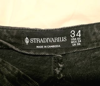 Falda Pantalon Vaquera Negra. Talla 34