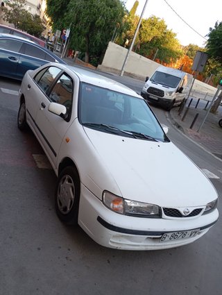 Nissan Almera 1999