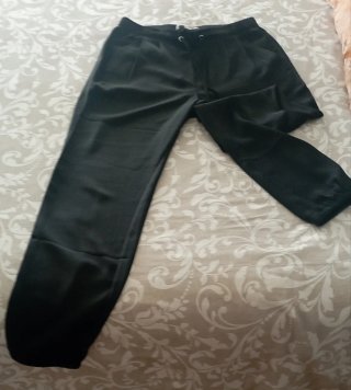 Pantalón jogger negro