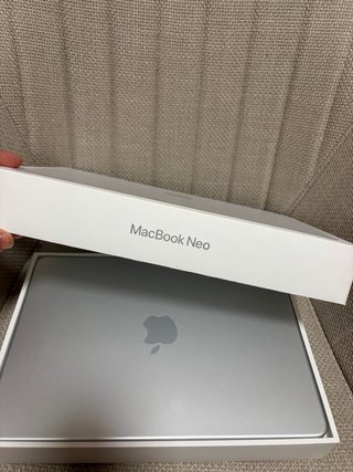 Apple MacBook NEO