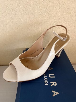 Zapatos de tacón Laura by Lodi blancos T.37
