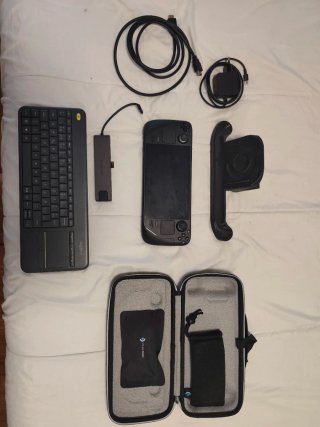 Steam Deck 512GB + Hub + Logitech