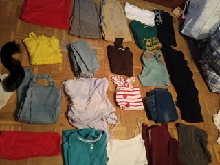 Lotes de ropa para hombre y mujer