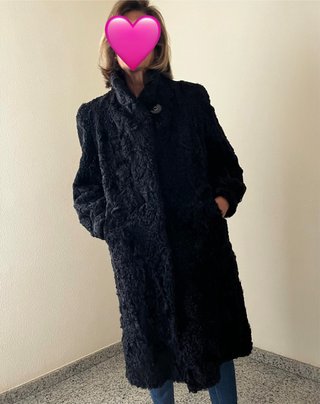 Abrigo de astracán negro
