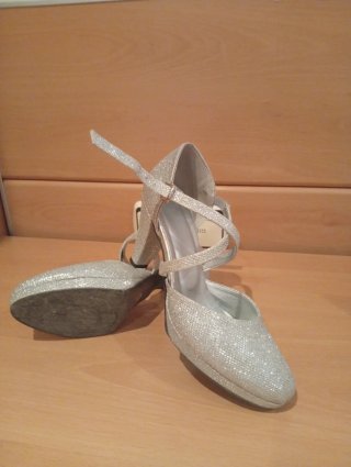 Scarpe col tacco argentate