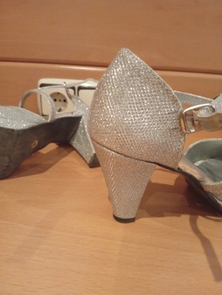 Scarpe col tacco argentate