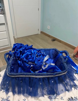 Ramo de Flores y cesta Artesanal para fiestas