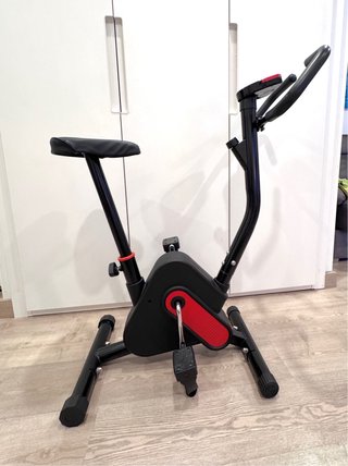 Bicicleta Estática Compacta