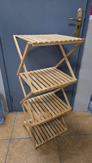 Estantería de madera plegable