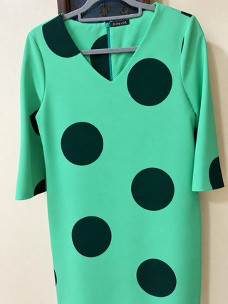 Vestido CHEVIO lunares verde