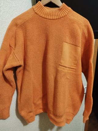 Jersey hombre naranja con bolsillo