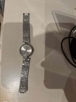 Reloj Guess Plata Mujer sin pilas