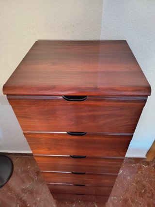 Cómoda de madera
