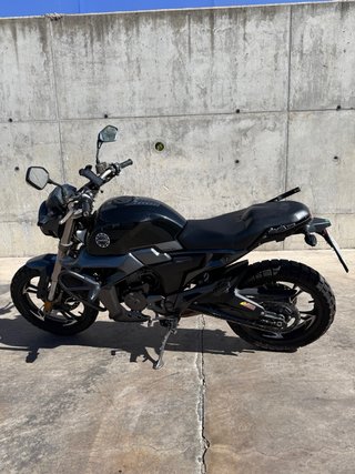 Zontes G1 125cc Naked Negra/Gris 14,4cv
