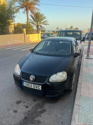 Volkswagen Golf 2004