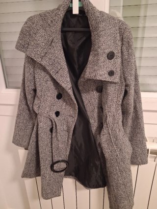 Abrigo de lana gris