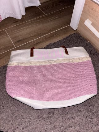 Bolso de playa rosa y beige