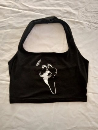 Crop top negro Ghostface cuello halter