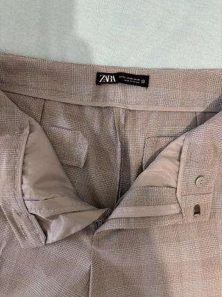 Pantalón de cuadros Zara