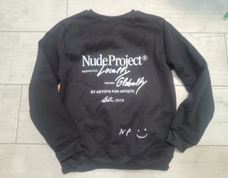 Sudadera Negra Logo Espalda