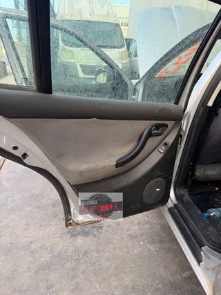 GUARNECIDO PUERTA TRASERA IZQUIERDA Seat Toledo (1M2)