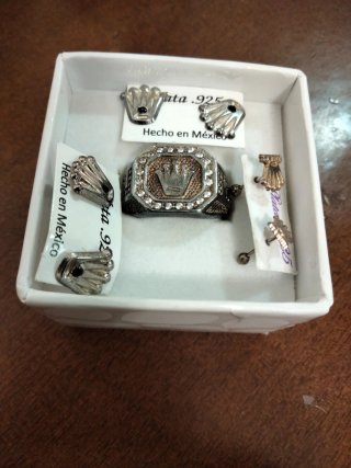 Anillo y Pendientes de Plata