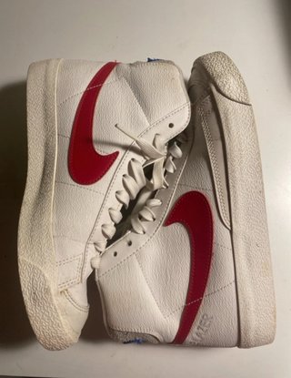 Zapatillas Nike Blazer Blancas y Rojas