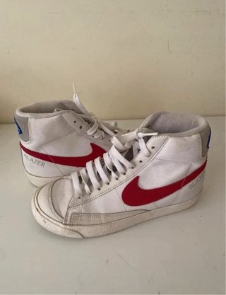 Zapatillas Nike Blazer Blancas y Rojas