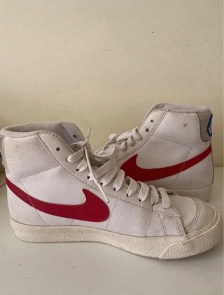 Zapatillas Nike Blazer Blancas y Rojas