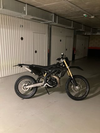 Rieju MRT Pro Supermotard Negra