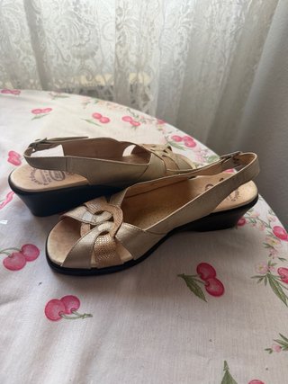 Sandalias Anatómico Doradas