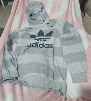 Sudadera adidas gris