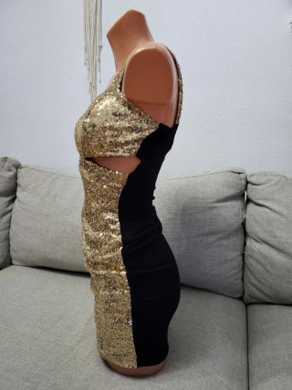 Vestido corto de lentejuelas dorado