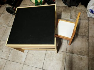 Mesa y silla infantil
