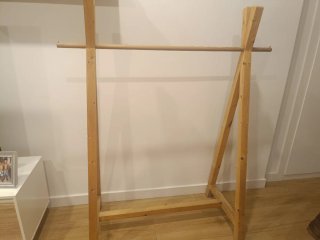 Burro de ropa de madera
