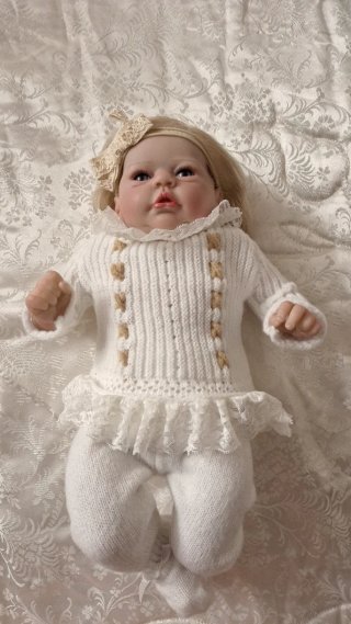 Bambola Reborn vestita