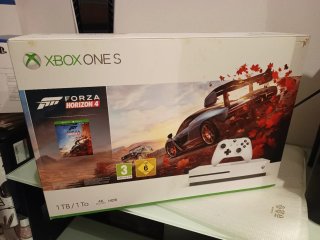 Xbox One S - 1TB + Ryse Son of Rome