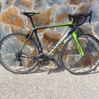 Bicicleta Carretera Cannondale Synapse Carbono