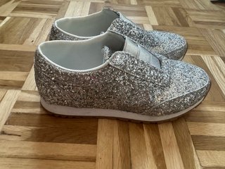 Deportivas plateadas brillantes talla 38