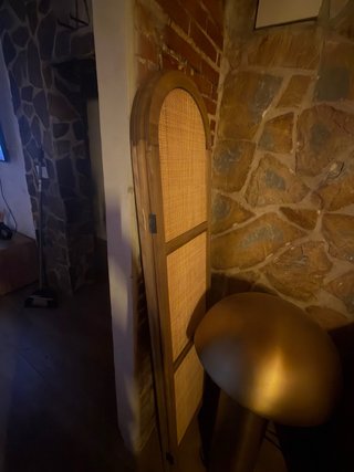 Biombo de Madera y Rejilla