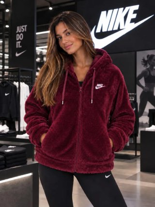 Chaqueta Nike de Borreguito Negra