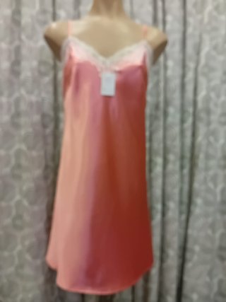 Camisón Terés Ari satén coral M y XL - Nuevo