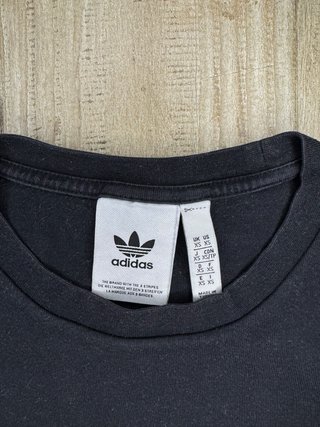 Camiseta Adidas Originals Negra