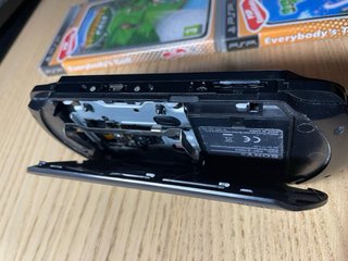 Lotto PSP Sony + 6 giochi