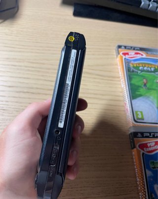 Lotto PSP Sony + 6 giochi