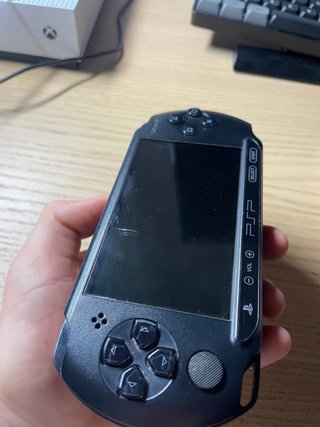 Lotto PSP Sony + 6 giochi