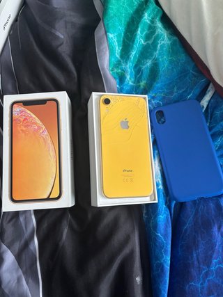 iPhone XR Giallo