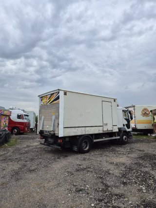 Camion volvo 240