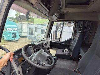 Camion volvo 240