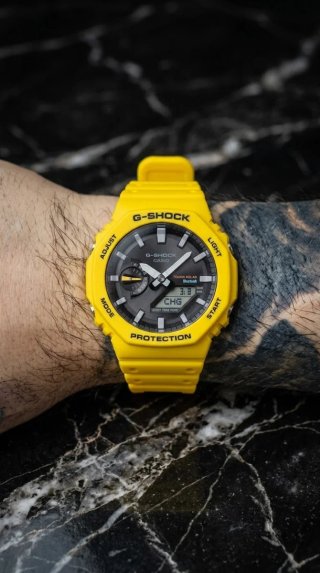 Casio G-Shock GA-B2100 "CasiOak" Amarillo + Box